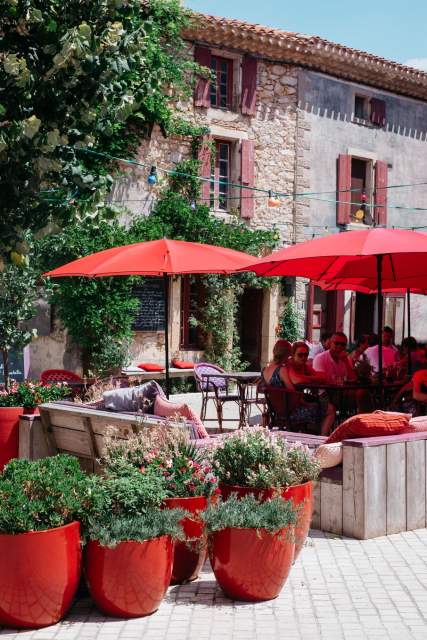 Château Castigno, Assignan, Restaurant Terrace