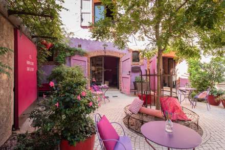 Château Castigno, Assignan, Terrasse Château Village Castigno Hôtel Luxe Occitanie