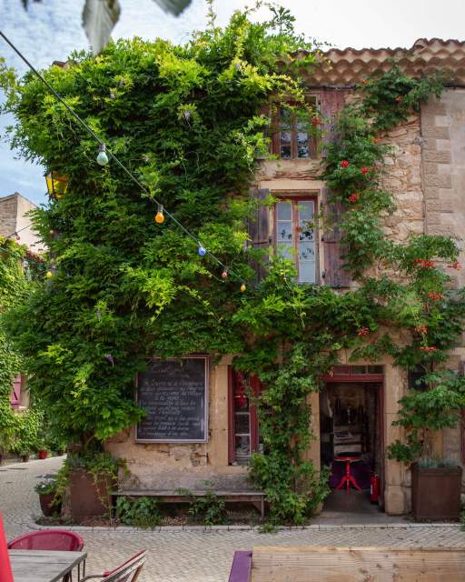 La Petite Table, Château Castigno, Assignan, Restaurant