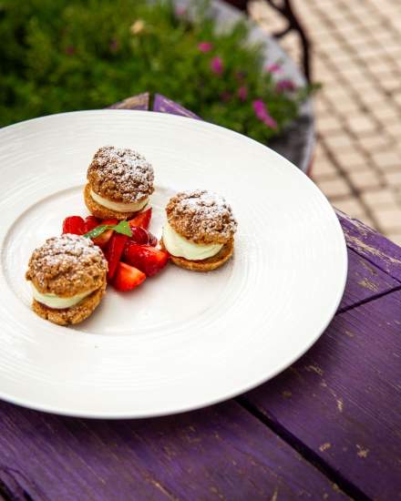 Choux Fraise, La Petite Table, Hérault, 34