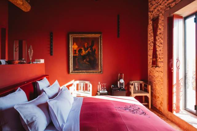 Village Castigno hôtel insolite atypique occitanie hérault béziers narbonne 